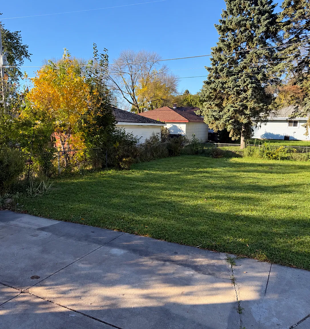 3 bed, 1.5 bath, 1063 sqft, $1,700 — Photo 4