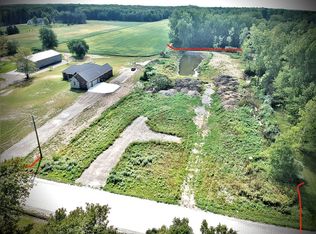 10464 Puttygut Ln, Casco, MI 48064