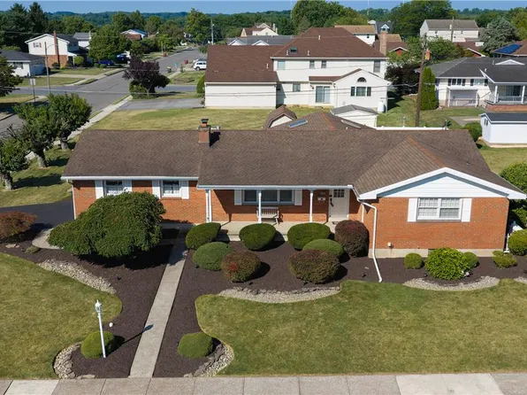 3203 Parkview Dr, Whitehall, PA 18052