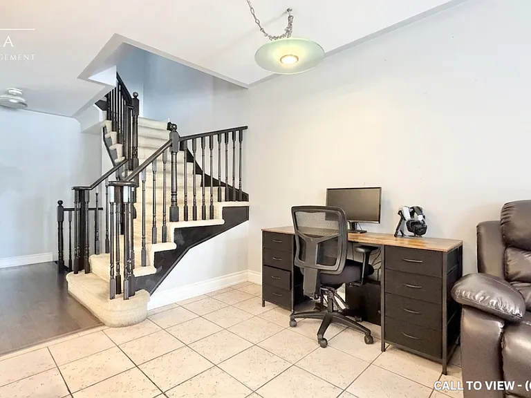 84 Olympia Cres #1 — Photo 5