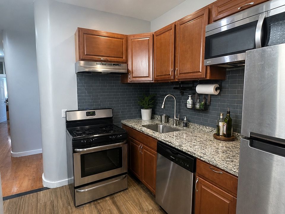 1st image of 167 E 106th St #4E2