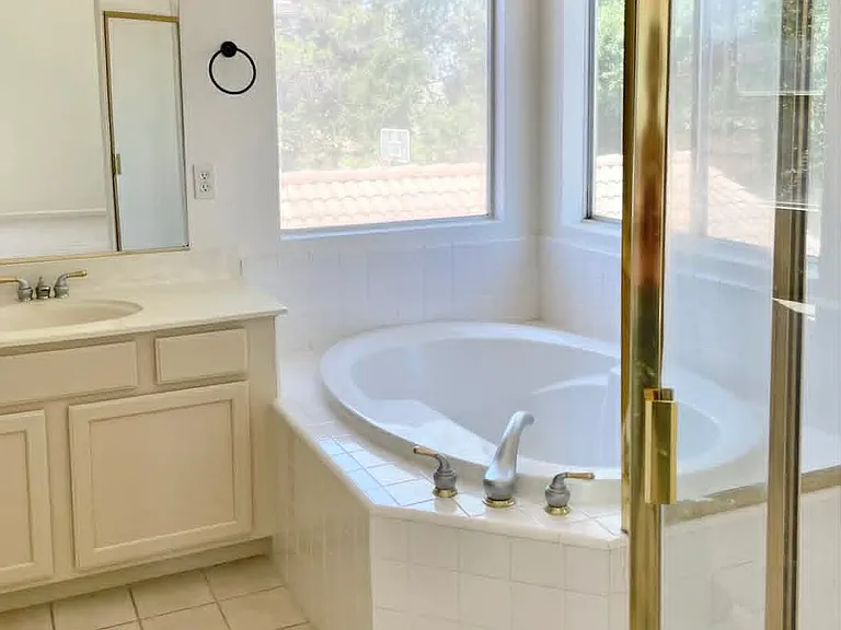 58 Penelope Ct — Photo 13