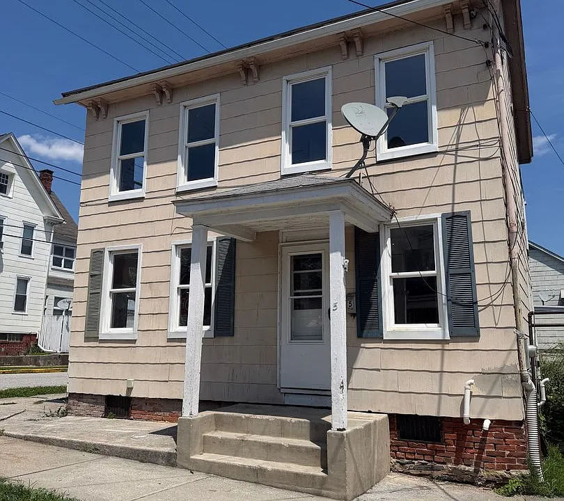 5 S Water St