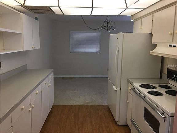 2nd image of 4714 W Chapin Ave