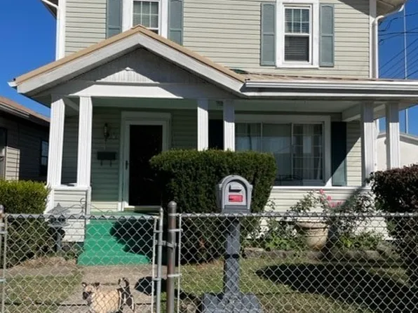 802 F St, South Charleston, WV 25303