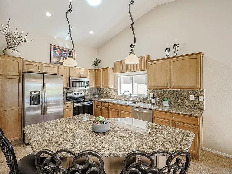 15623 W Earll Dr — Photo 17