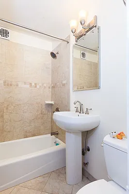 Rented by Engel and Völkers Brownstone Brooklyn | media 28