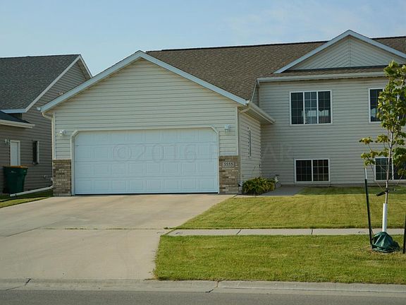 2nd image of 3555 Eagle Run Dr