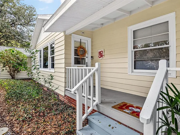 1723 NW 7th Ave — Photo 2
