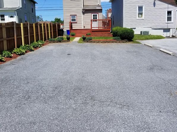 706 State St, Lemoyne, PA 17043