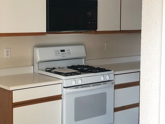 3rd image of 195 Lois Ln #53