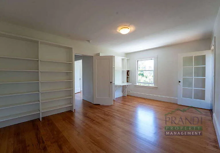2 Ahrens Ln — Photo 13