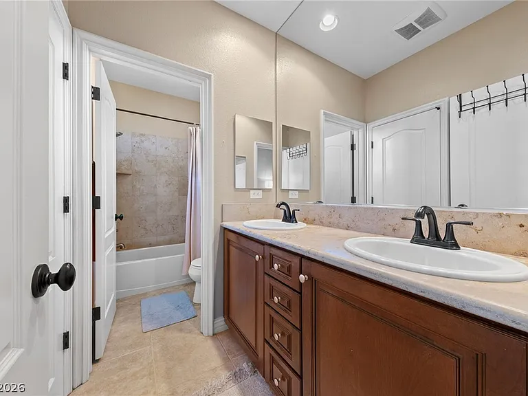 1 Vita Fresco Ct — Photo 8