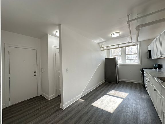 4th image of 569 Bergen Ave #B10d
