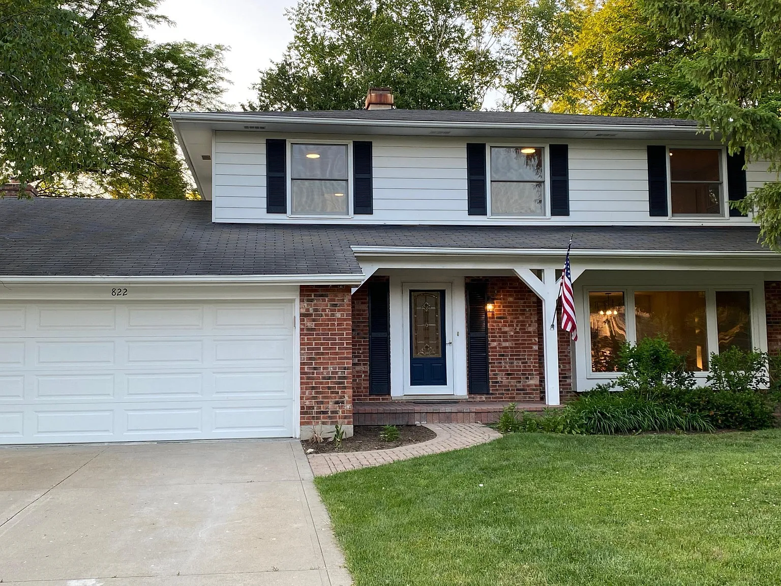 822 W Golf Rd photo 1