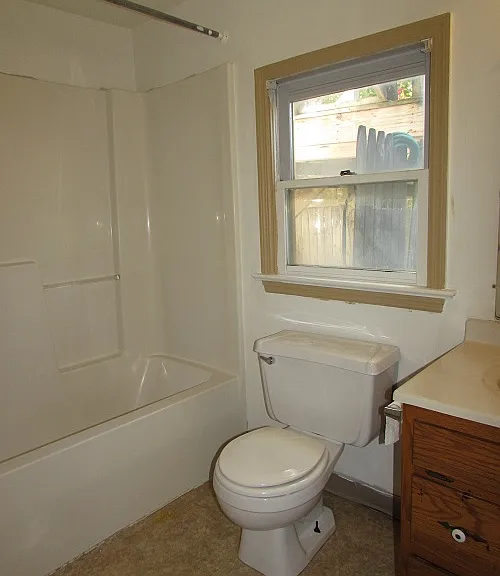 907 Middle St #1 — Photo 6