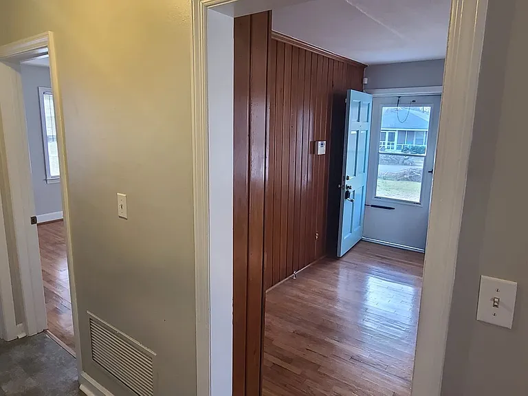129 S Gordon Dr — Photo 16