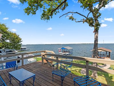 201 Isle Of View Dr, Tool, TX, 75143