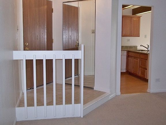 5th image of 1194 Ballantrae Pl APT C