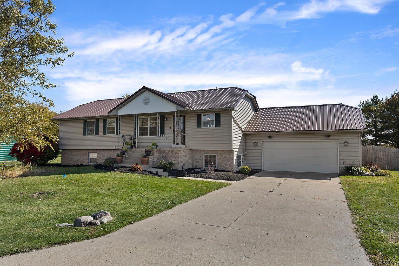 9 Nightingale Cir, Camargo, IL 61919 Zillow