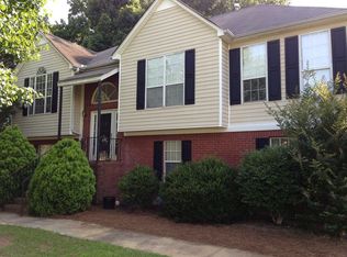 754 Peteywood Dr, Austell, GA 30106