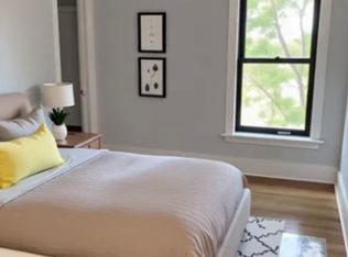 2409 S Hoyne Ave #303, Chicago, IL 60608