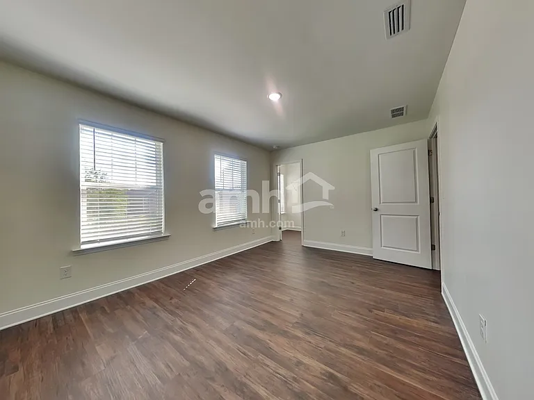 11217 Callahorn Dr — Photo 13