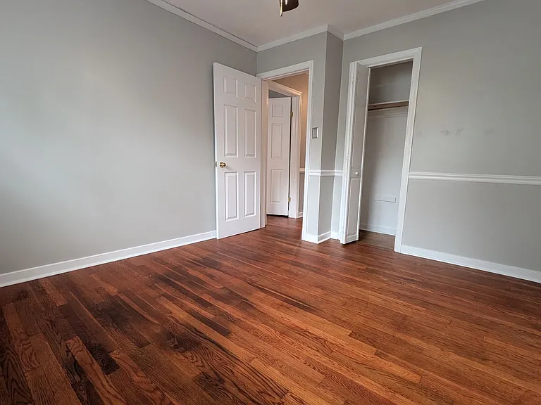 7514 Greengate Dr — Photo 17
