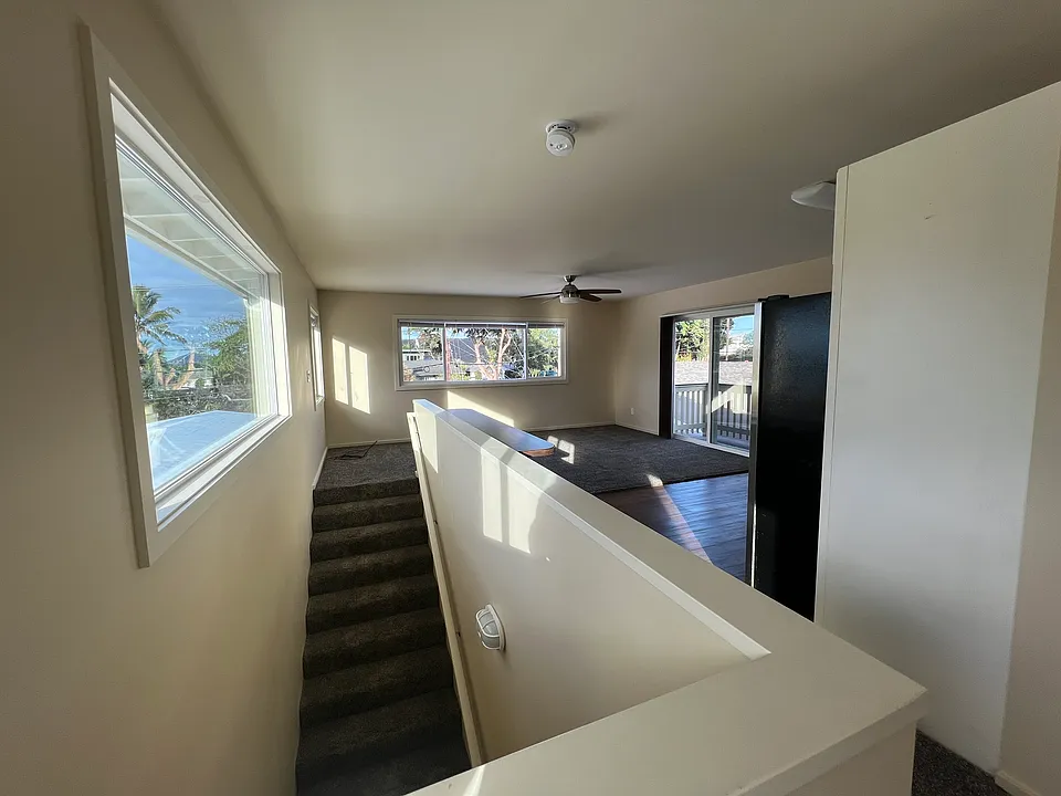 512 Uluoa St #1