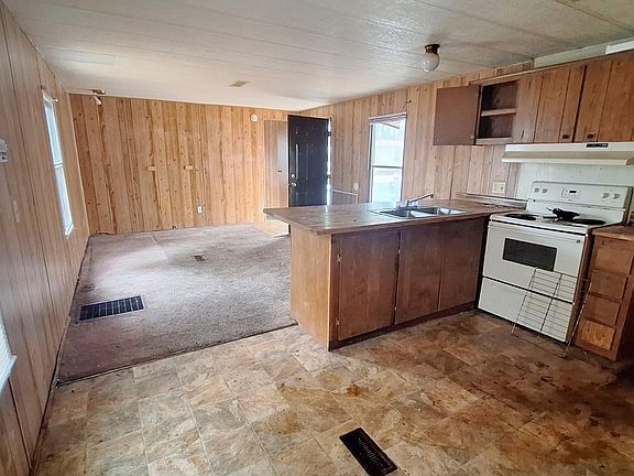 3rd image of 1600 Dunlevie Rd Lot 7