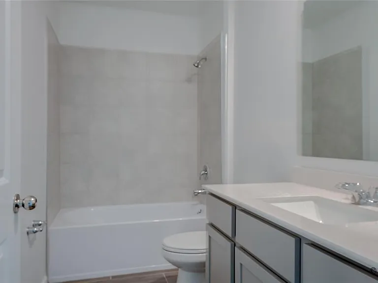 1490 Brentwood Dr — Photo 10