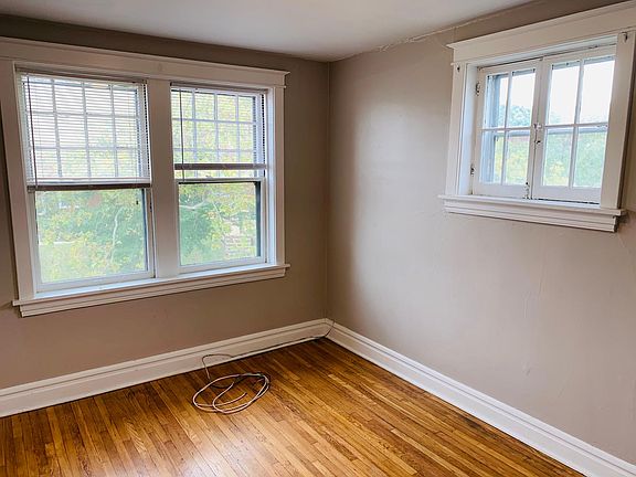 5th image of 5003 Elenore Ave APT 2S