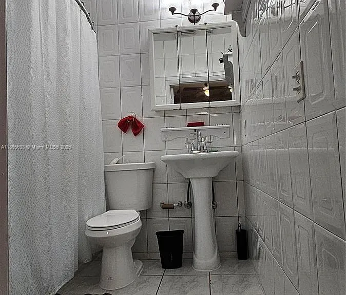 4201 SW 60th Pl #2 — Photo 9