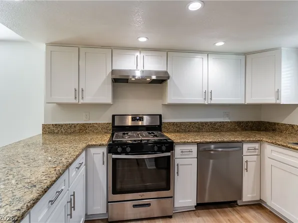 2894 Rosemary Ct #0, Henderson, NV 89074