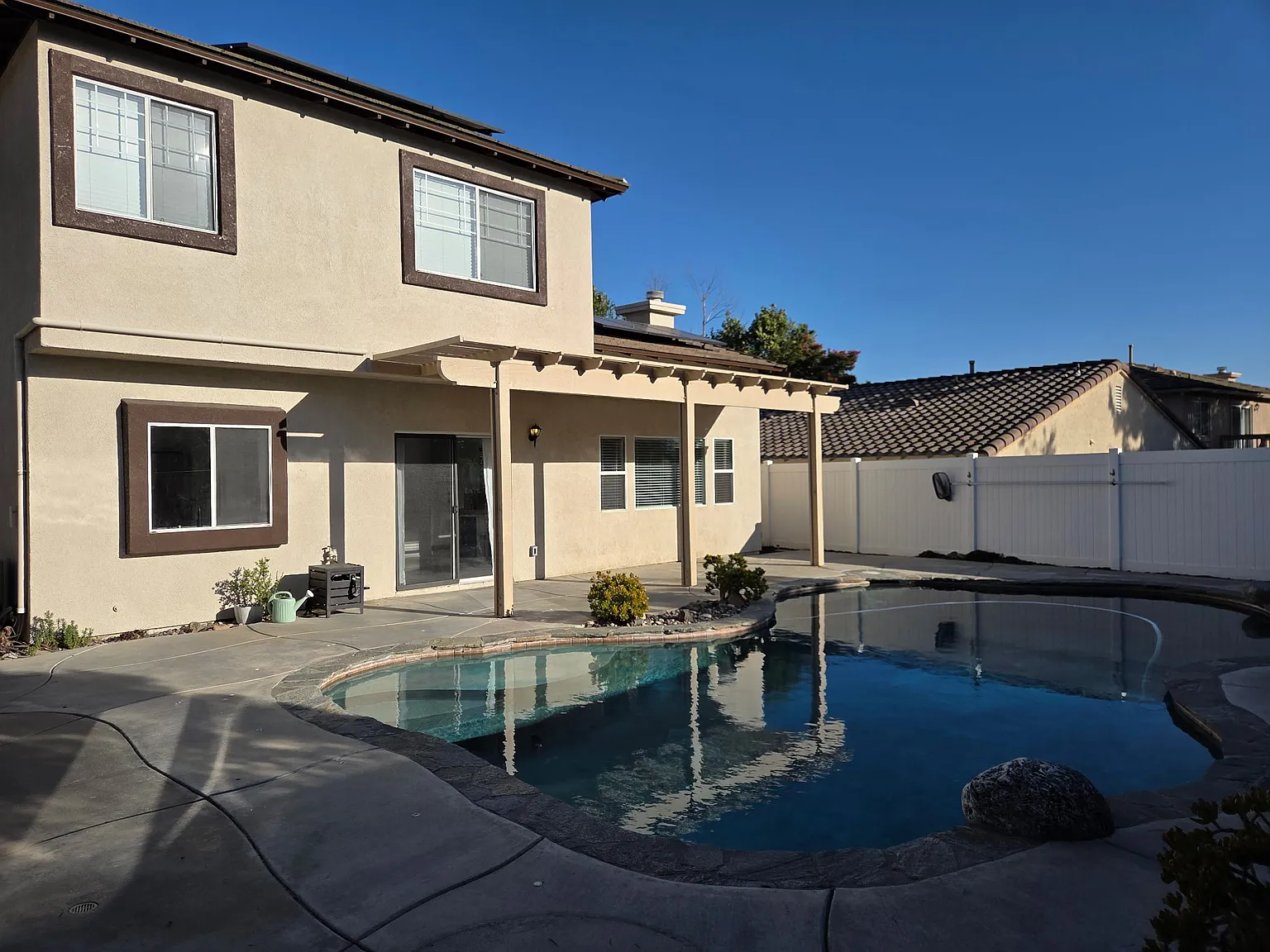 3 bed, 2.5 bath, 1350 sqft, $3,500 — Photo 3