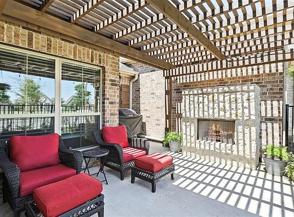 5th image of 4031 Pavonia Ln