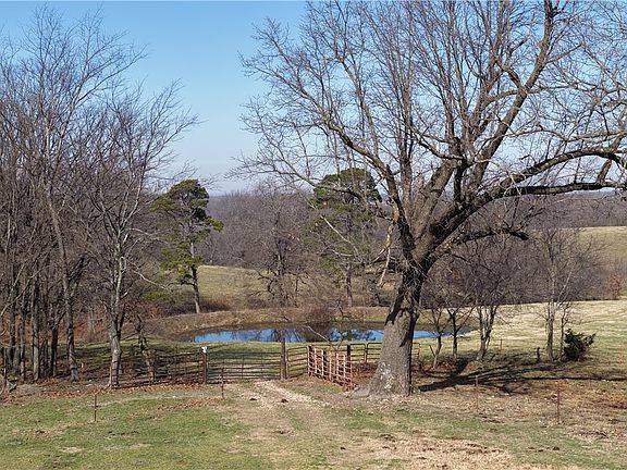 4th image of 776 County Road 811
