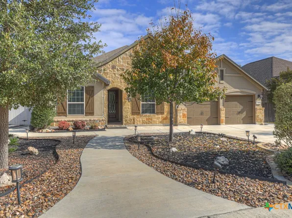 1404 Pioneer Dr, New Braunfels, TX 78132