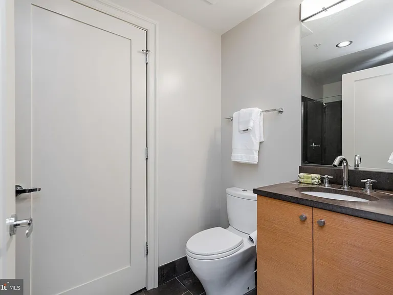 2516 Q St NW #Q305 — Photo 17