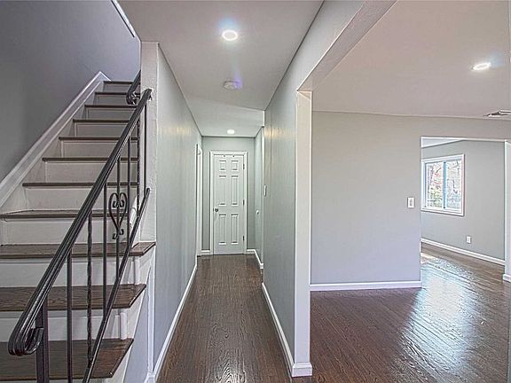 2nd image of 23 Willow St