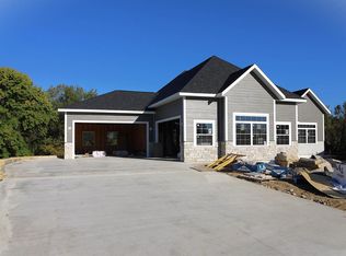 1468 Serenity Court, Sun Prairie, WI 53590