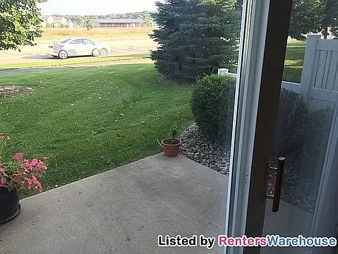 5th image of 672 Cobblestone Way