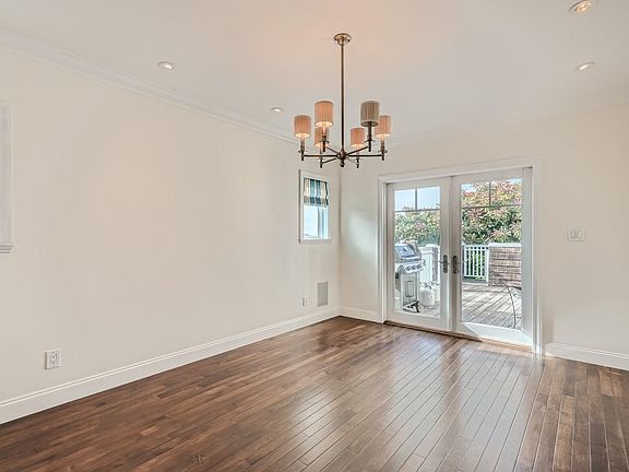 3rd image of 1040 Scarlati Pl