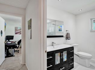 9825 NW 28th Pl, Coral Springs, FL 33065