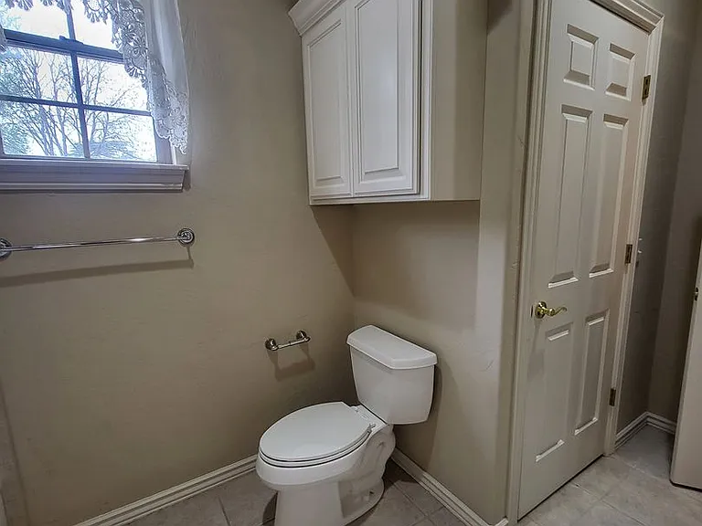 1032 W Lindsey St #A — Photo 23