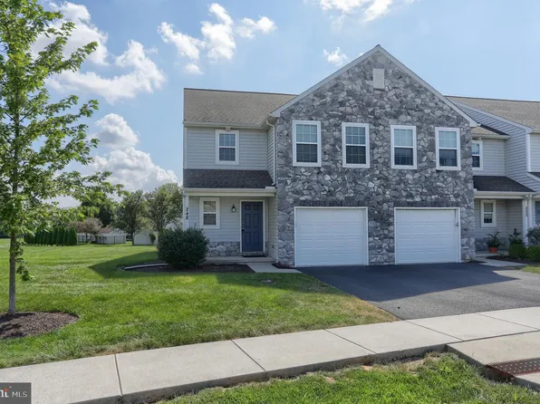 248 S Village Cir, Palmyra, PA 17078