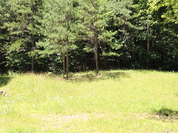 2nd image of 114 Blackberry Hill Ln