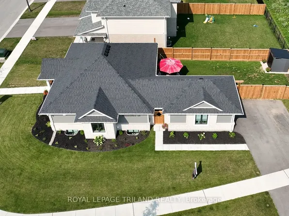 138 Renaissance Dr, Saint Thomas, ON N5R 0J9