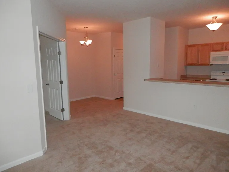 Aquamarine Apartments — Photo 87