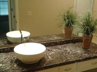 12647 W 110th Ter, Overland Park, KS 66210